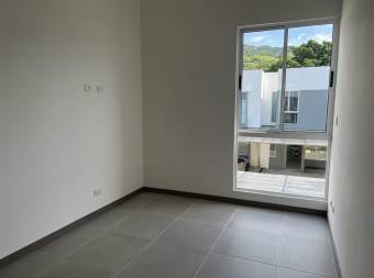 Alquiler de casa en condominio Rio Escondido Piedades, Santa Ana