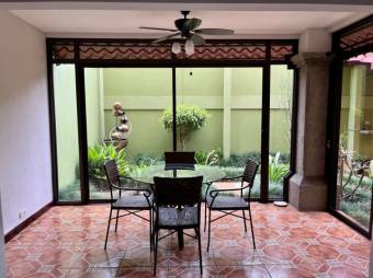 MLS-23-328 VENTA CASA FLORES HEREDIA