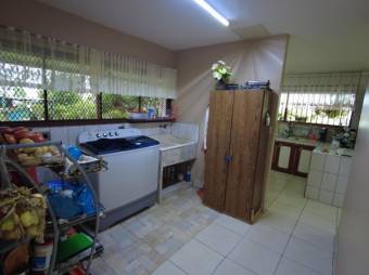 MLS-23-2557 VENTA CASA PAVONES TURRIALBA