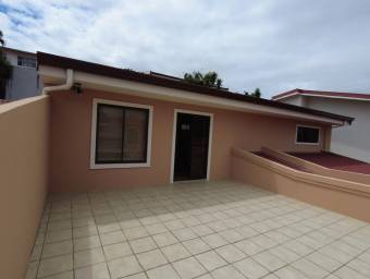 se vende preciosa casa en loma de ayarco curridabat 23-2386