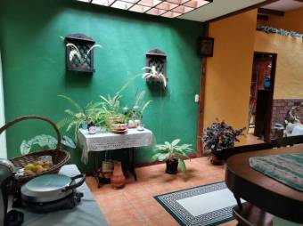 MLS-23-1530 VENTA CASA DESAMPARADOS SAN JOSE