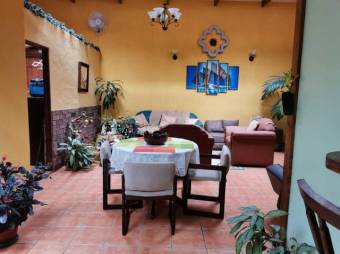 MLS-23-1530 VENTA CASA DESAMPARADOS SAN JOSE