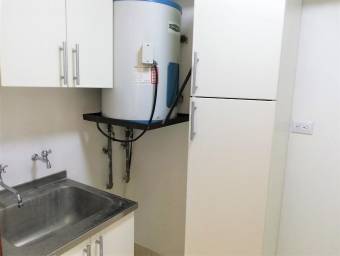 Se alquila lindo apartamento recién renovado en Santa Ana de Alajuela 23-269