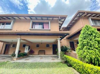 Se vende hermosa y espaciosa casa en San Rafael de Escazú 24-57 