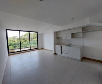 Apartamento de 2 plantas a la venta en condominio Natu en San Pedro Montes de Oca. Remate bancario