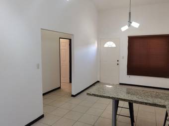 Se vende linda y espaciosa casa en San Rafael de Alajuela 23-2704