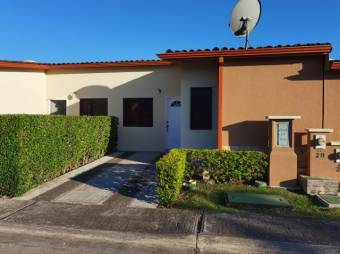 Se vende linda y espaciosa casa en San Rafael de Alajuela 23-2704