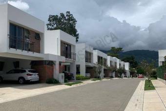 Lote listo para construir en Condominio Terralta 