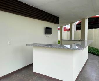 2-bedroom apartment in the Los Volcanes condominium in San Pablo de Heredia. Bank foreclosure.