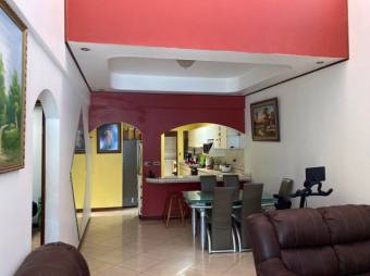 Se vende linda y espaciosa casa en Alajuela 23-2862