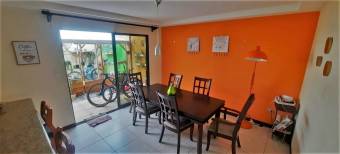 Se vende linda y espaciosa casa en Desamparados de Alajuela 23-2471