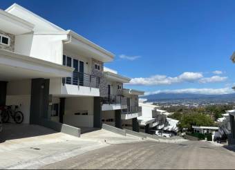 Se vende hermosa y espaciosa casa con terraza en Santa ana de San Jose 24-64