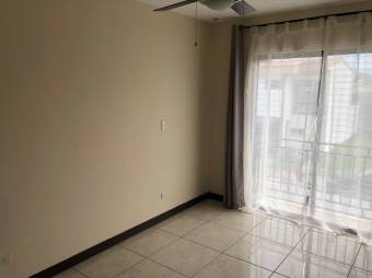 Se vende linda casa con terraza en Alajuela centro 23-1111