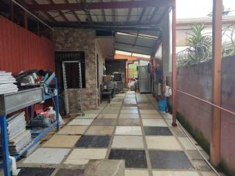 Se vende casa en San Antonio de Escazú 23-1385