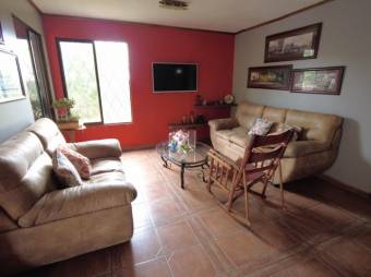 MLS-23-3331 VENTA CASA BARVA HEREDIA