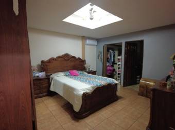 MLS-23-3331 VENTA CASA BARVA HEREDIA