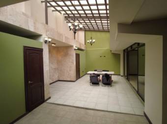 MLS-23-2386 VENTA CASA CURRIDABAT SAN JOSE