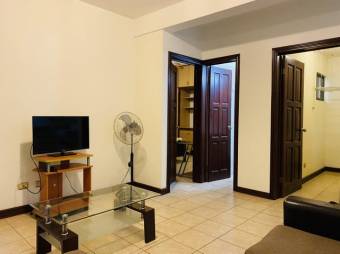 Se alquila lindo apartamento con patio en Santa Ana de San José 23-2513