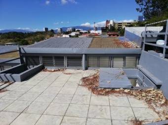 Se vende espacioso apartamento con terraza en Mata Redonda de San Jose 23-2300 