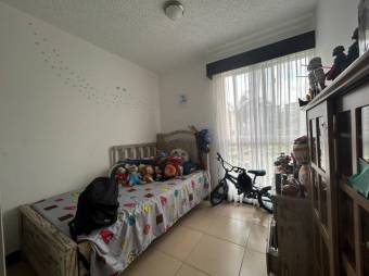 Se vende lindo y espacioso apartamento con terraza en San Rafael de Alajuela 23-3217