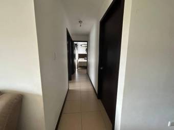 Se vende lindo y espacioso apartamento con terraza en San Rafael de Alajuela 23-3217