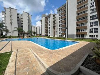 Se vende lindo y espacioso apartamento con terraza en San Rafael de Alajuela 23-3217