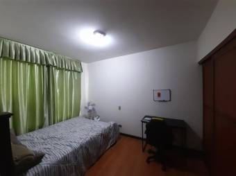 Se vende espacioso apartamento en Mata Redonda de San José 23-2181