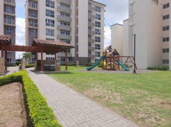 Se vende lindo y espacioso apartamento en San Rafael de Alajuela 23-3352