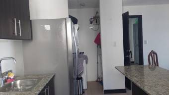 Se vende departamento con balcón en San Rafael de Alajuela 24-201