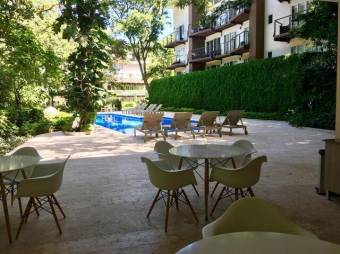 Se vende hermoso y espacioso apartamento con terraza en piedades de Santa Ana 23-2337