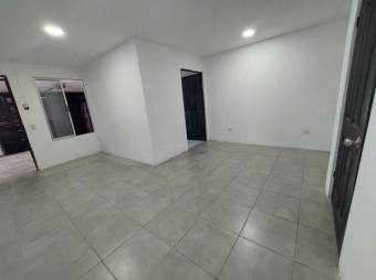 Se vende espacioso apartamento en Curridabat 23-3241