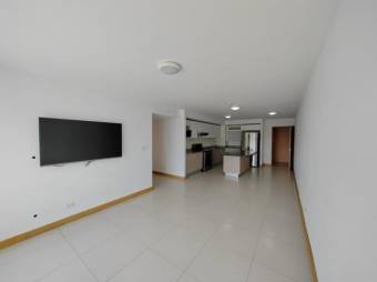 Se vende hermoso y espaciosos apartamento con terraza en Ulloa de Heredia 24-163