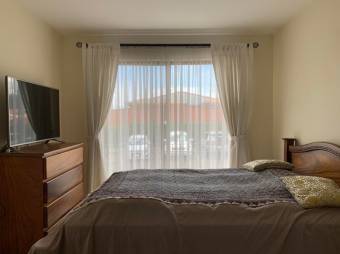 Se vende lindo y espacioso apartamento en San Francisco de Heredia 23-286