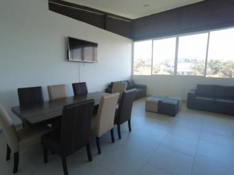 Se vende lindo y espacioso apartamento con gran terraza en San Pablo de Heredia 23-1429