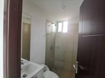 Se vende lindo y espacioso apartamento en San Sebastián de San José 23-2404