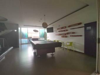 Se vende lindo y espacioso apartamento en San Sebastián de San José 23-2404