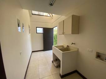 MLS-24-365 VENTA CASA SAN FRANCISCO HEREDIA MLS-24-365 VENTA CASA SAN FRANCISCO HEREDIA