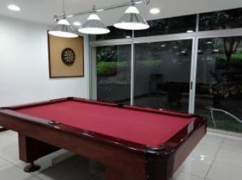 Se vende lindo y espacioso apartamento en Ulloa de Heredia 23-1427