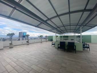 Se vende lindo y espacioso apartamento con terraza en Mata Redonda de San José 23-1404