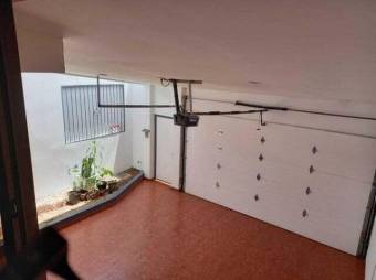 Se vende linda y espaciosa casa con patio en San Pablo de 