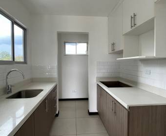 2-bedroom apartment for sale in the Boulevard Park condominium in Cariari, Heredia.