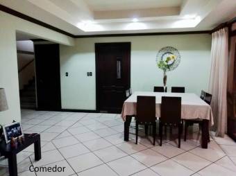 Se vende hermosa y espaciosa casa con terraza en Curridabat de San José 23-2386