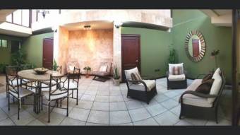 Se vende hermosa y espaciosa casa con terraza en Curridabat de San José 23-2386