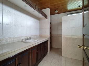 MLS-24-431 VENTA CASA MORAVIA SAN JOSE