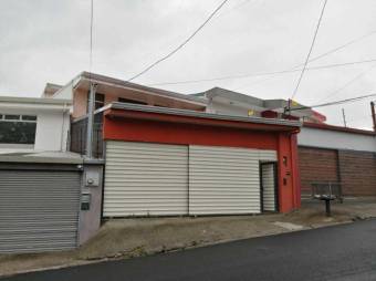 Se vende casa con uso de suelo mixto en San Vicente de Moravia 23-363