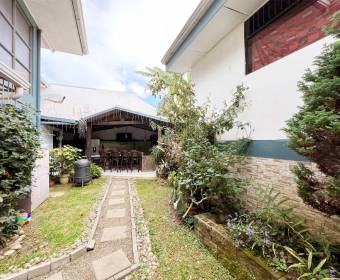 Casa a la venta en Guayabos de Curridabat, San Jose. 