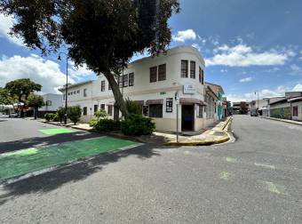 EDIFICIO DE 14 APARTAMENTOS Y RESTAURANTE OPORTUNIDAD DE INVERSIÓN EN BARRIO LUJAN. 