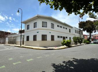 EDIFICIO DE 14 APARTAMENTOS Y RESTAURANTE OPORTUNIDAD DE INVERSIÓN EN BARRIO LUJAN. 