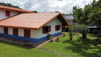 HOUSE FOR SALE WITH LARGE LAND IN SAN FRANCISCO DOS RIOS.