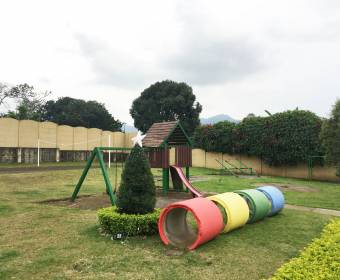 Casa a la venta en Tres Ríos de Cartago.